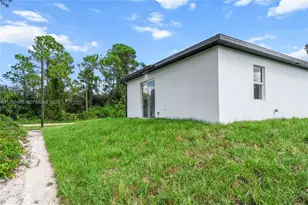 936 Anthony E, Lehigh Acres, FL 33974 - Photo 32
