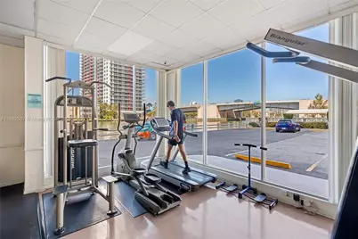 1825 S Ocean Dr #PH-6, Hallandale Beach, FL 33009 - Photo 14