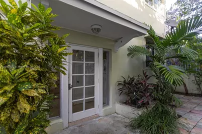 1561 Lenox Ave #10, Miami Beach, FL 33139 - Photo 12