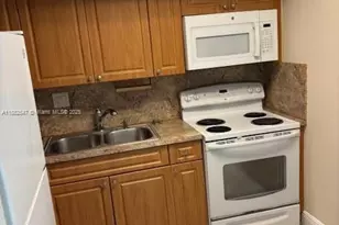 10912 SW 3rd St, Sweetwater, FL 33174 - Photo 2