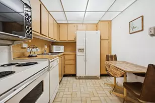 20515 E Country Club Dr, Aventura, FL 33180 - Photo 8