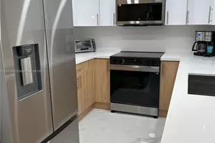 5701 Collins Ave, Miami Beach, FL 33140 - Photo 4