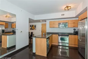350 S Miami Ave, Miami, FL 33130 - Photo 4