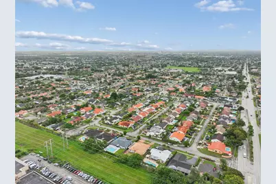 2420 SW 135th Ave, Miami, FL 33175 - Photo 4