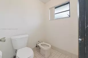 2420 SW 135th Ave, Miami, FL 33175 - Photo 10