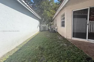 1321 N Seagrape Circle, Weston, FL 33326 - Photo 40