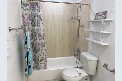 548 SW 16th Ter, Homestead, FL 33030 - Photo 16