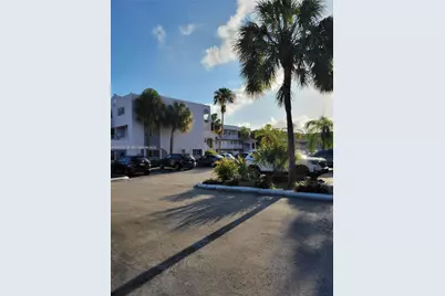 2680 W 76 Street #204, Hialeah, FL 33016 - Photo 14