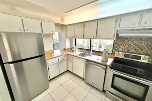 16909 N Bay Rd, Sunny Isles Beach, FL 33160 - Photo 12
