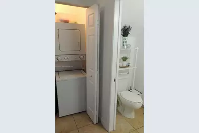 8899 NW 107th Ct #209, Doral, FL 33178 - Photo 8