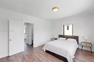 702 86th St, Miami Beach, FL 33141 - Photo 12