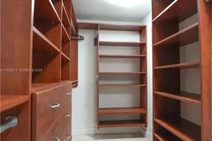 6039 Collins Ave, Miami Beach, FL 33140 - Photo 18