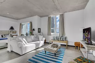 234 NE 3rd St, Miami, FL 33132 - Photo 2