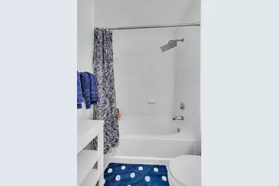 234 NE 3rd St #2104, Miami, FL 33132 - Photo 12