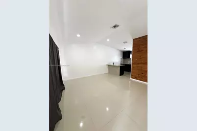 313 Hendricks Isle #3, Fort Lauderdale, FL 33301 - Photo 4