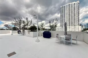 275 NE 18th St, Miami, FL 33132 - Photo 34