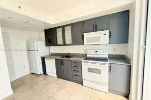 275 NE 18th St, Miami, FL 33132 - Photo 4