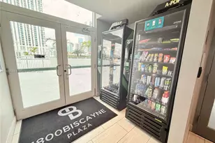 275 NE 18th St, Miami, FL 33132 - Photo 24