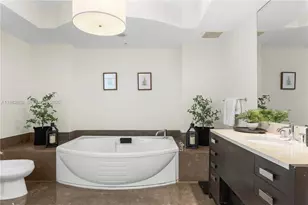 18201 Collins Ave, Sunny Isles Beach, FL 33160 - Photo 32