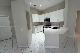 1316 Majesty Terrace, Weston, FL 33327 - Photo 4