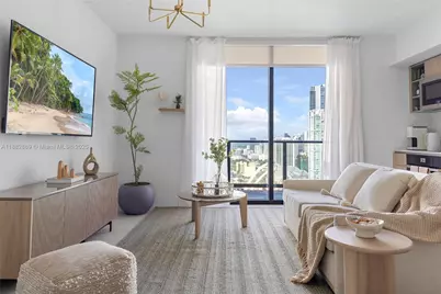 159 NE 6th St #3301, Miami, FL 33132 - Photo 2