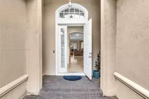 19222 Crystal St, Weston, FL 33332 - Photo 4