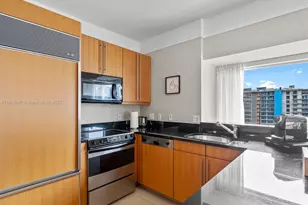 1435 Brickell Ave, Miami, FL 33131 - Photo 2
