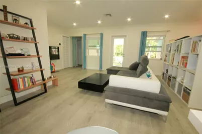 2754 SW 36th Ave, Miami, FL 33133 - Photo 6