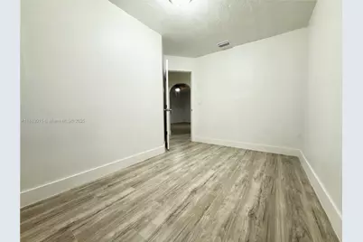 729 NW 114th St #0, Miami, FL 33168 - Photo 4