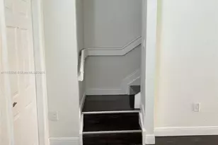 17018 SW 138th Ct, Miami, FL 33177 - Photo 2