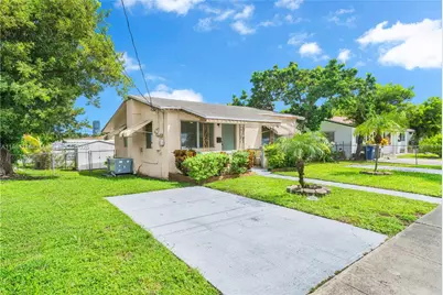 737 SW 8th Ave, Hallandale Beach, FL 33009 - Photo 1