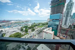 398 NE 5th St, Miami, FL 33132 - Photo 10