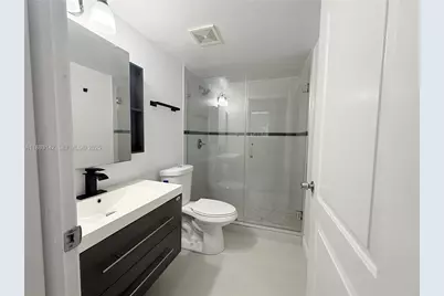 8261 NW 8th St #227, Miami, FL 33126 - Photo 18