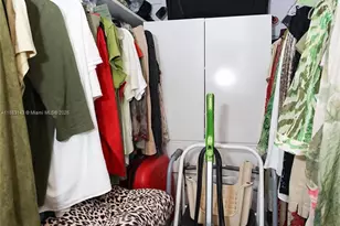 1000 NE 14th Ave, Hallandale Beach, FL 33009 - Photo 10