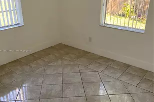 1385 NE 129th St, North Miami, FL 33161 - Photo 12