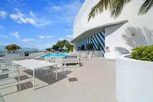 55 SW 9th St, Miami, FL 33130 - Photo 12