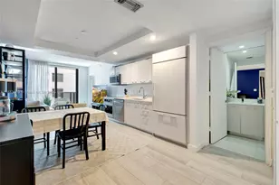 55 SW 9th St, Miami, FL 33130 - Photo 18