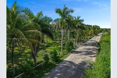 16050 SW 206th Ave, Miami, FL 33187 - Photo 16