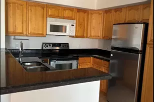 19601 E Country Club Dr, Aventura, FL 33180 - Photo 2