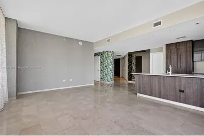 88 SW 7th St #2402, Miami, FL 33130 - Photo 8