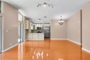 570 Woodgate Cir, Sunrise, FL 33326 - Photo 18