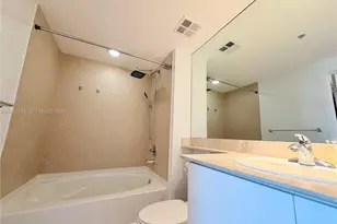 325 S Biscayne Blvd, Miami, FL 33131 - Photo 20