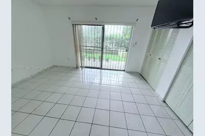 300 NW 42nd Ave #109, Miami, FL 33126 - Photo 6