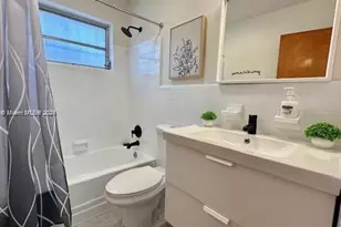 1801 NW 5th St, Miami, FL 33125 - Photo 12