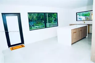 1042 NW 13th St, Fort Lauderdale, FL 33311 - Photo 10