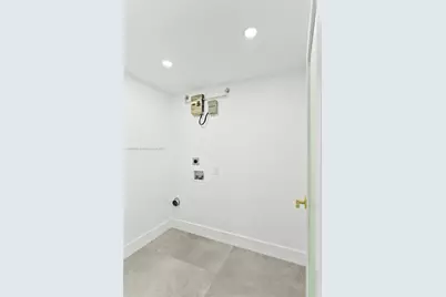 1042 NW 13th St, Fort Lauderdale, FL 33311 - Photo 38