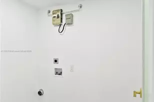 1042 NW 13th St, Fort Lauderdale, FL 33311 - Photo 38