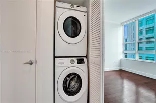 950 Brickell Bay Dr, Miami, FL 33131 - Photo 24