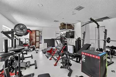 14401 SW 23rd St, Davie, FL 33325 - Photo 38