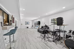 14401 SW 23rd St, Davie, FL 33325 - Photo 22